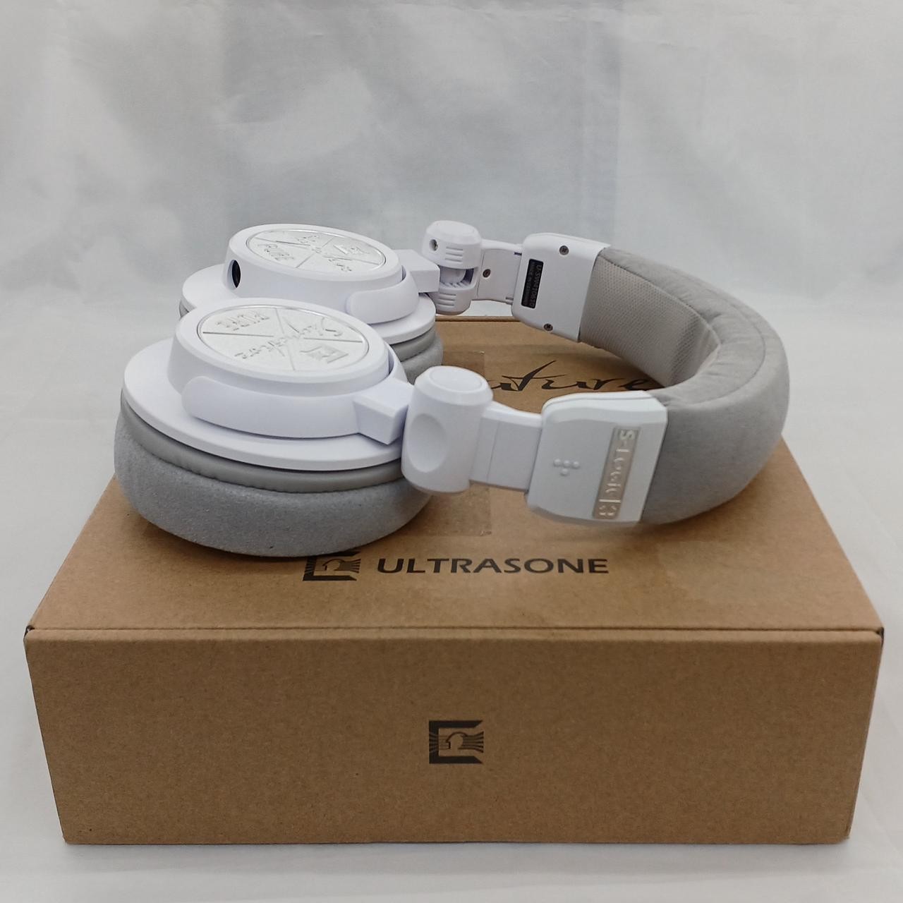 Ultrasone S-Logic3 Over-Ear Headphones Premium Sound Noise Cancelling