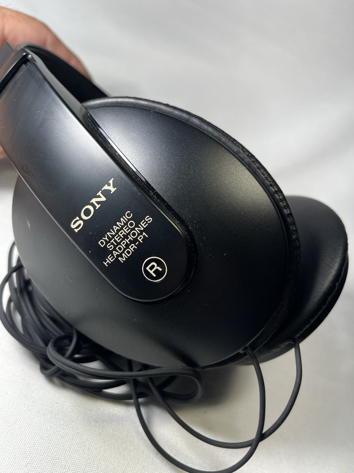 Sony MDR-P1 Dynamic Stereo Wired Headphones•Oval Shape• Adjustable•Jack Adapter