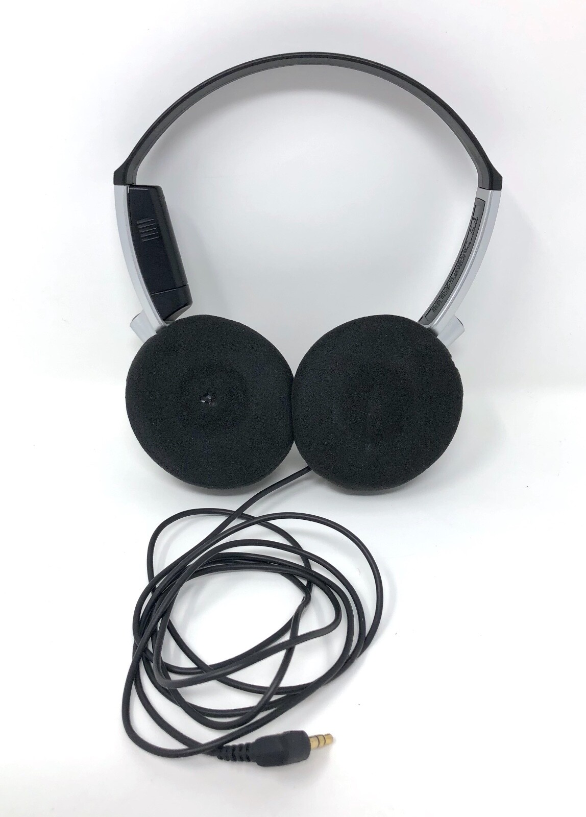 SONY Noise Canceling Headphones MDR-NC6 gently used working with bag