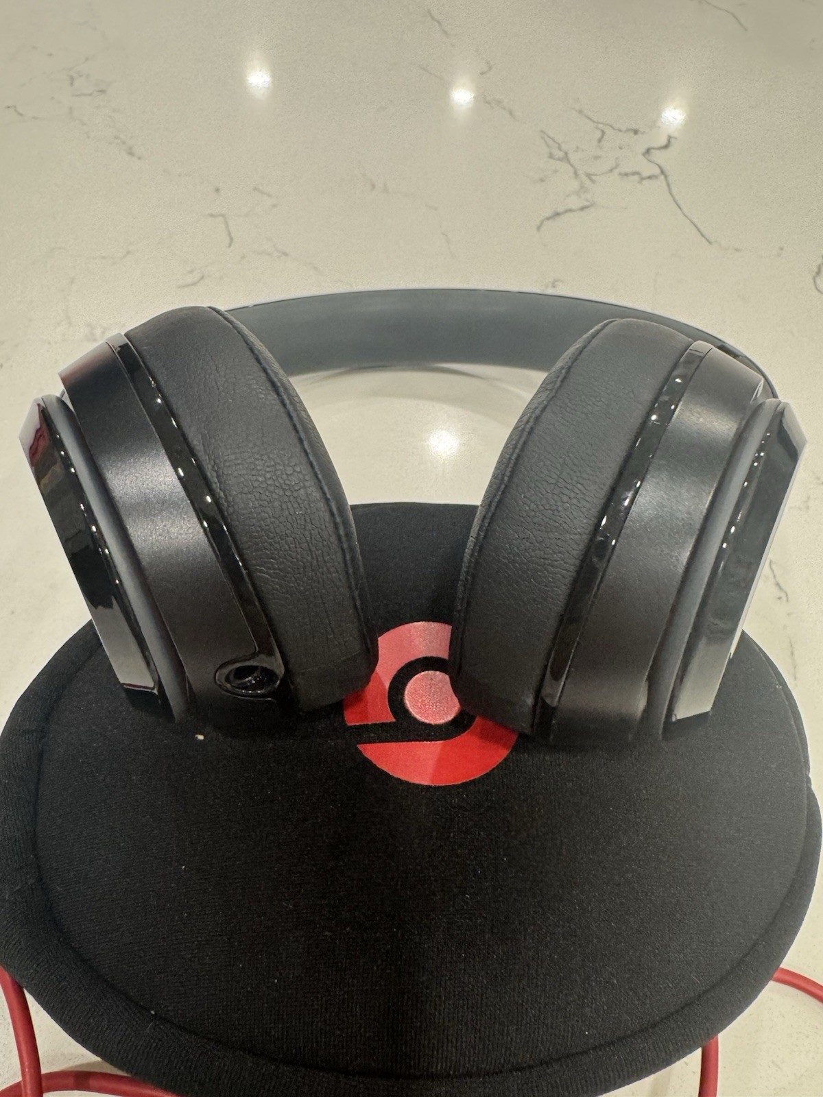 Beats by Dr. Dre Solo2 Over the Ear Headphones – Black