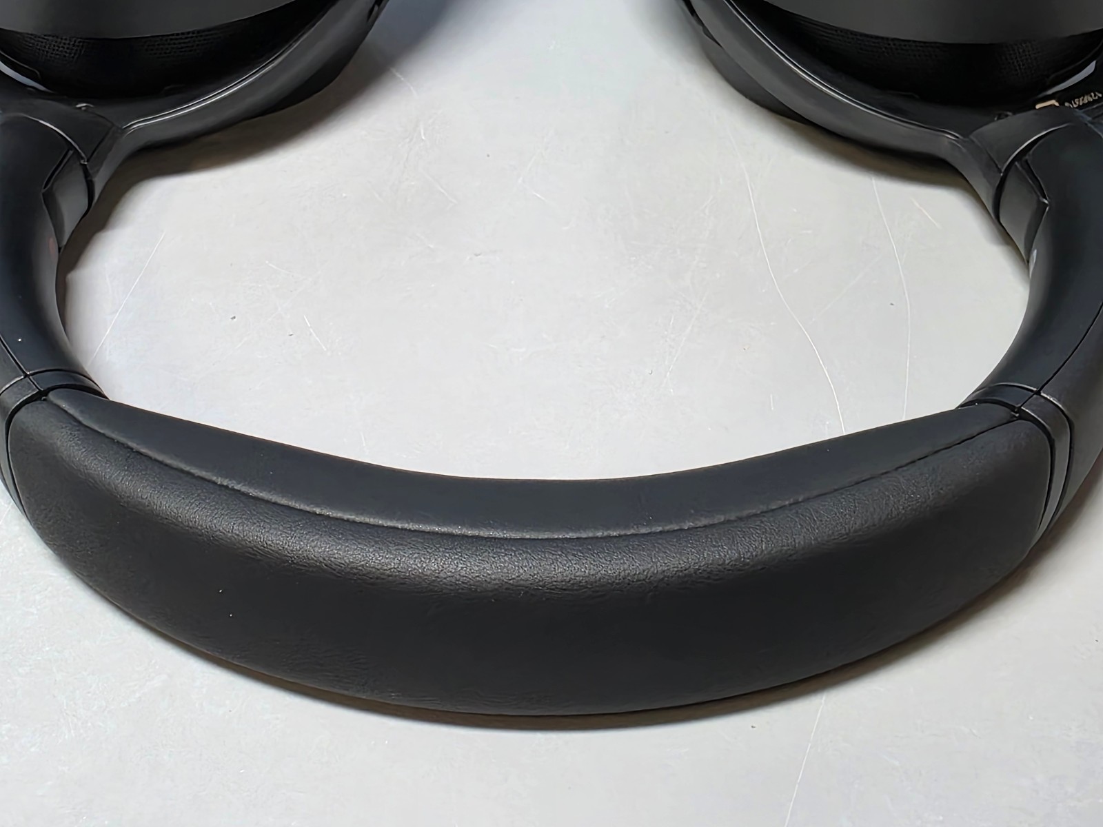 Sony Ult Power Sound Wireless Noise Cancelling Stereo Headphones in Black