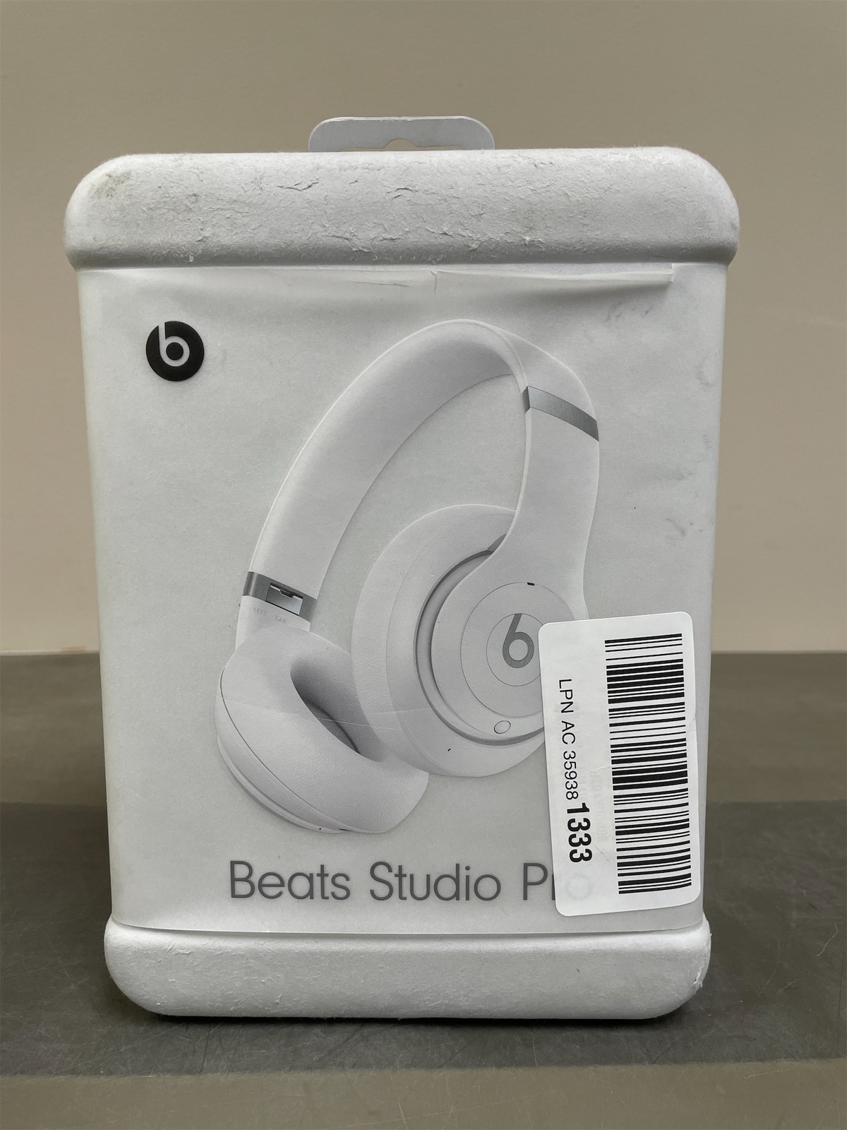 Beats Studio pro white A2924