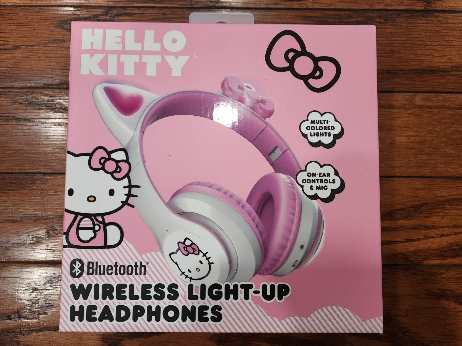 HELLO KITTY BLUETOOTH WIRELESS LIGHT-UP HEADPHONES ADJUSTABLE HEADBAND SANRIO