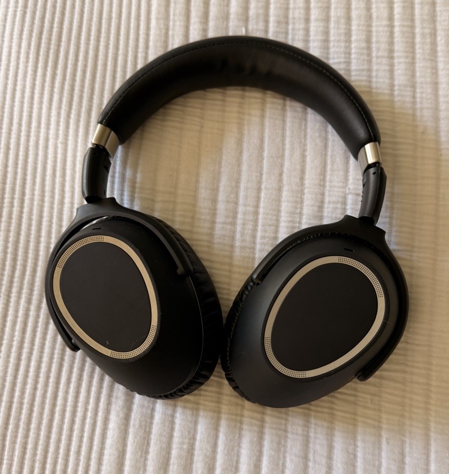 Sennheiser PXC-550 Wireless Bluetooth Headphones Black