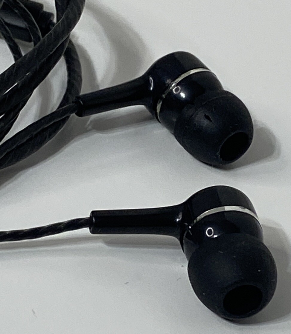 Wired 3.5mm Earbuds with Microphone, Volume Control and Mute Button (Set of 3)