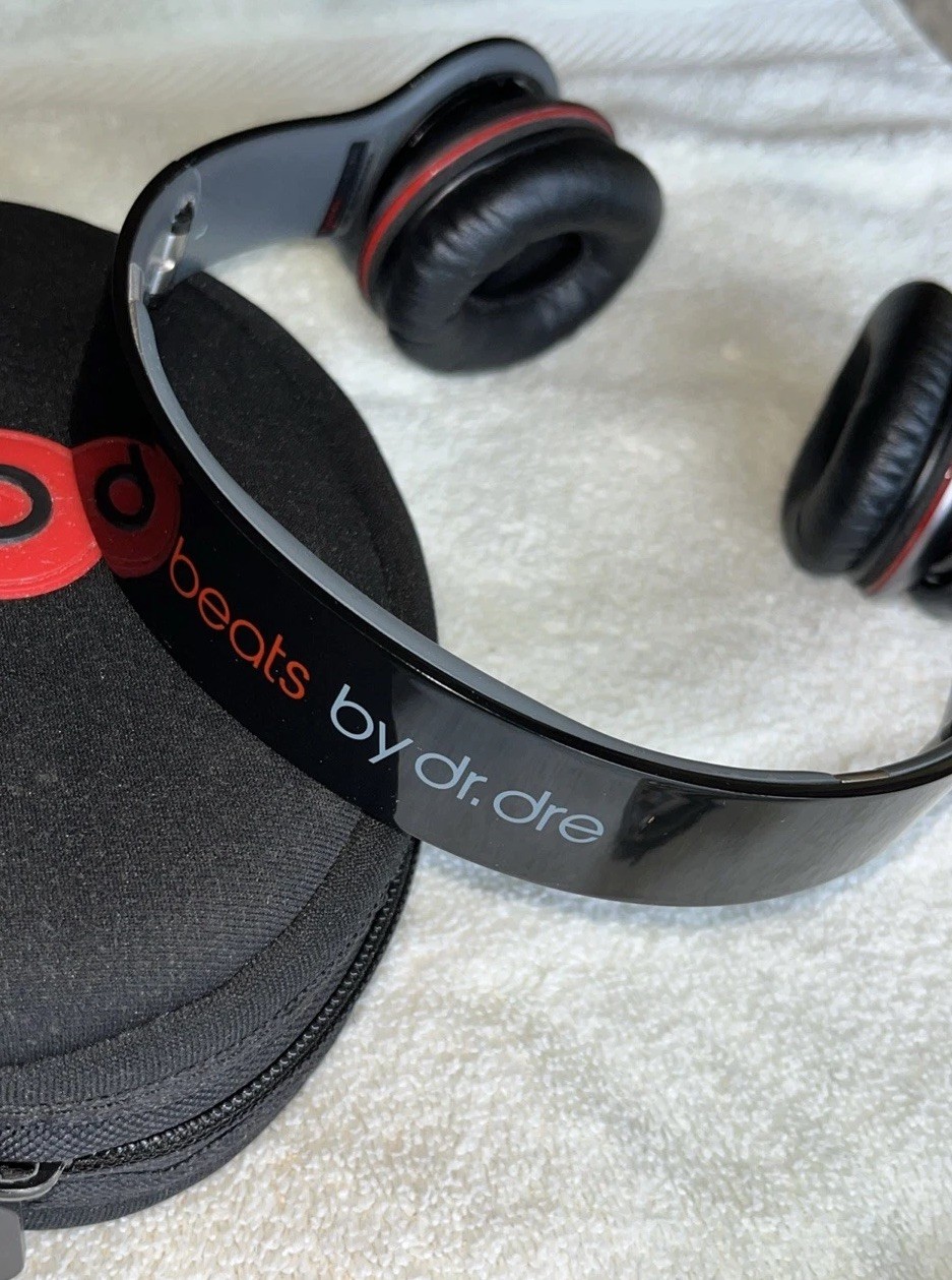 Beats by Dr. Dre Solo HD Monster Headphones Black w/ Case FREE SHIPPING