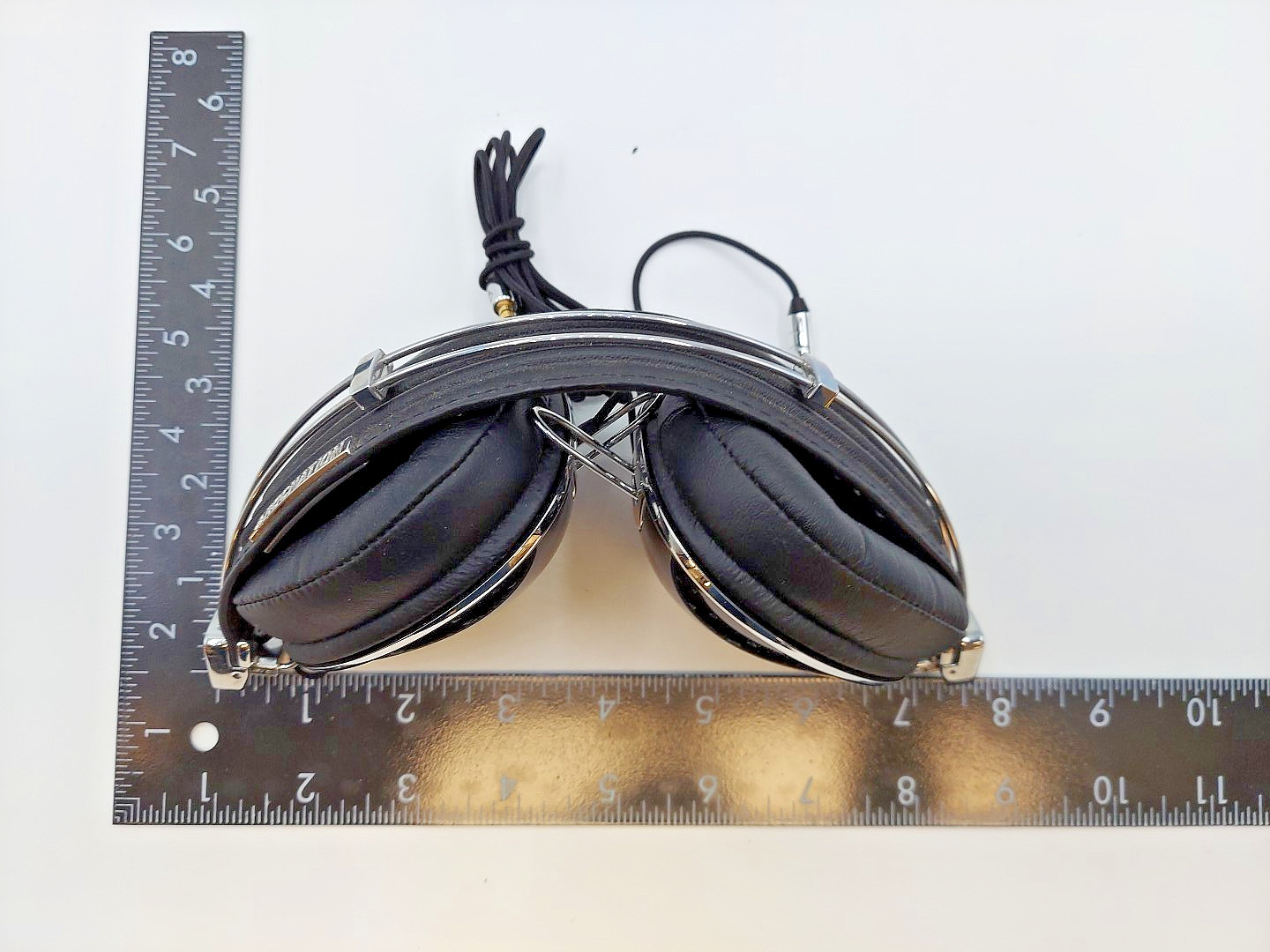 Skullcandy Roc Nation Aviator Chrome Black Over the Ear Wired Headphones Tested