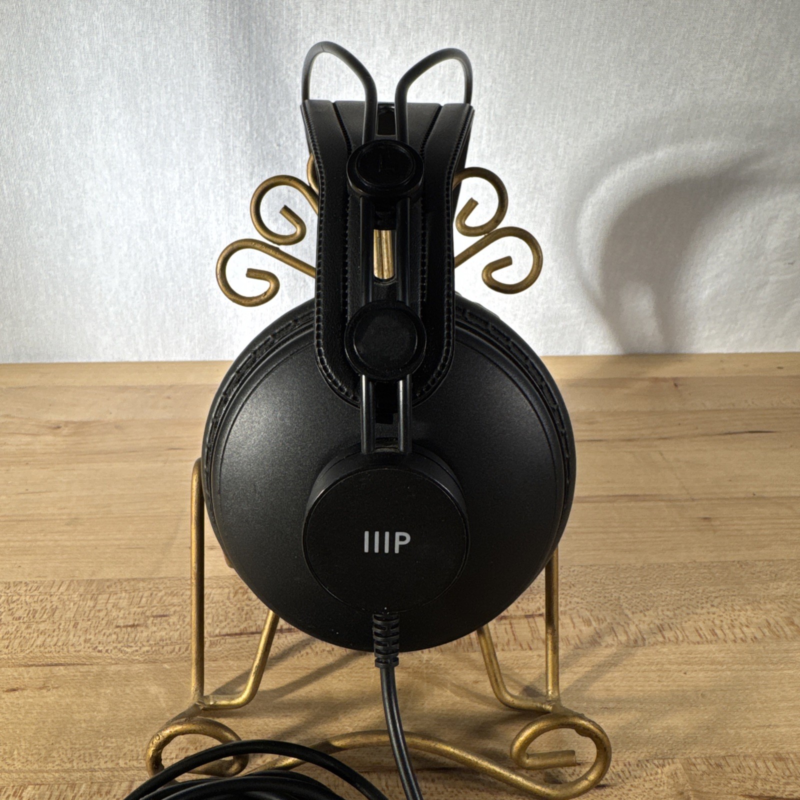 Monoprice Modern Retro Over Ear Headphones, Black, Lightly Used