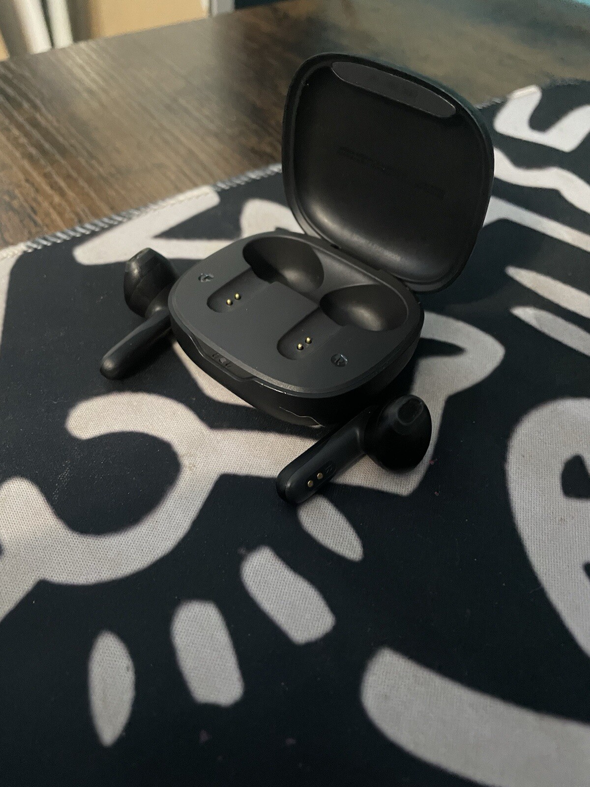 JBL WIRELESS EAR BUDS
