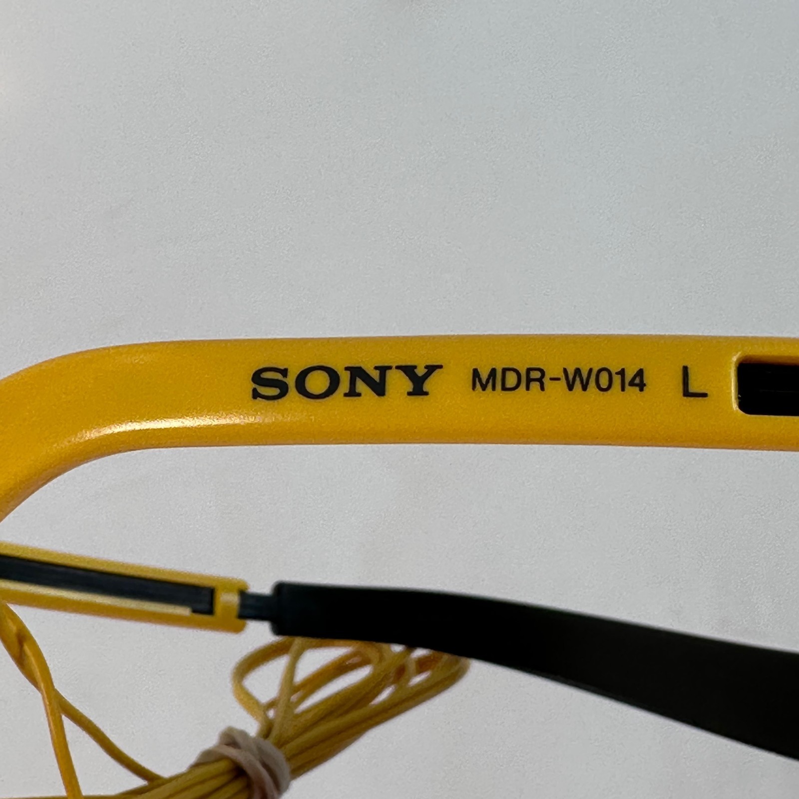 Sony MDR-W014 Headband In-Ear Walkman Headphones Black&Yellow Vintage – Tested