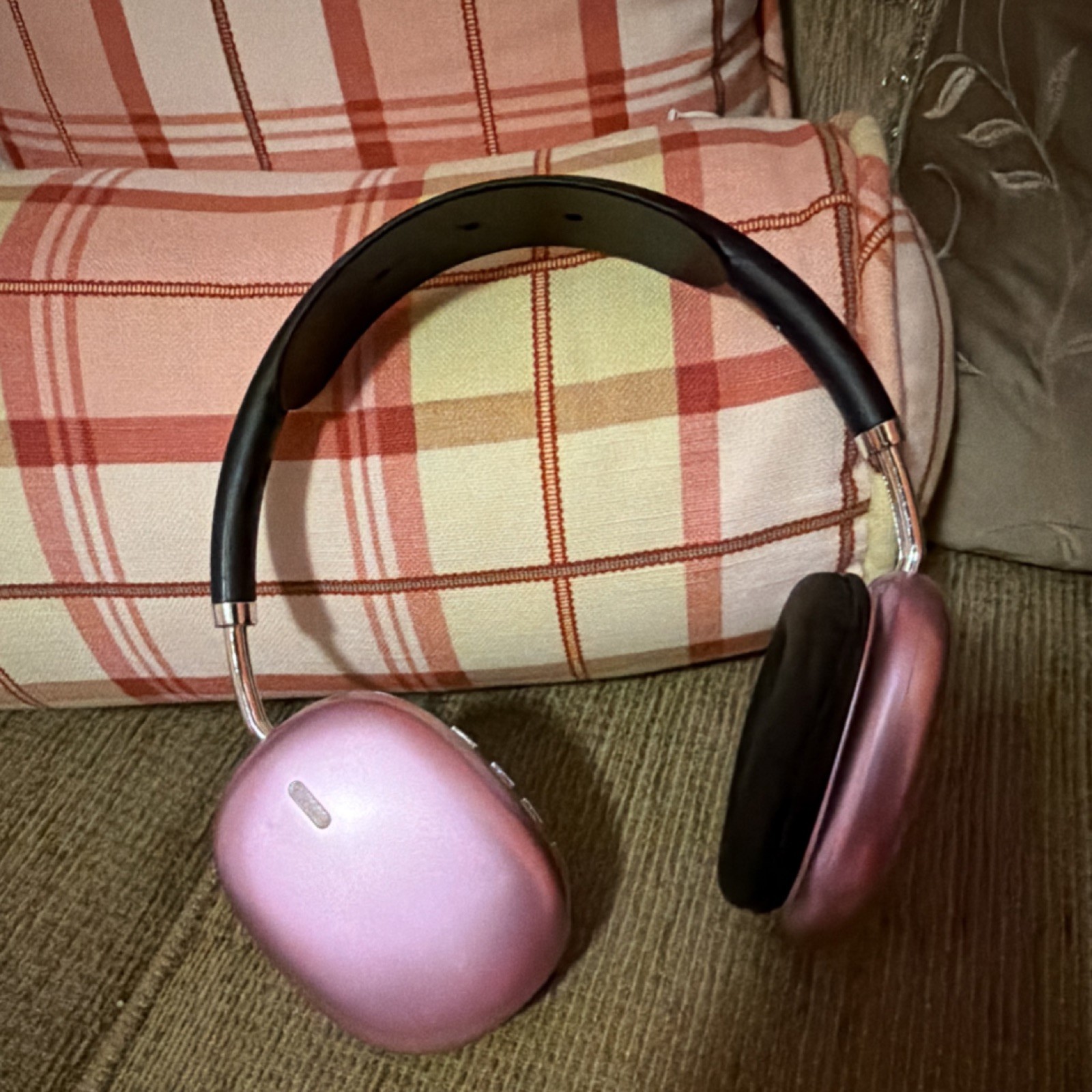 Accesorios Max Over-Ear Bluetooth Headphones Pink/Black Made in China