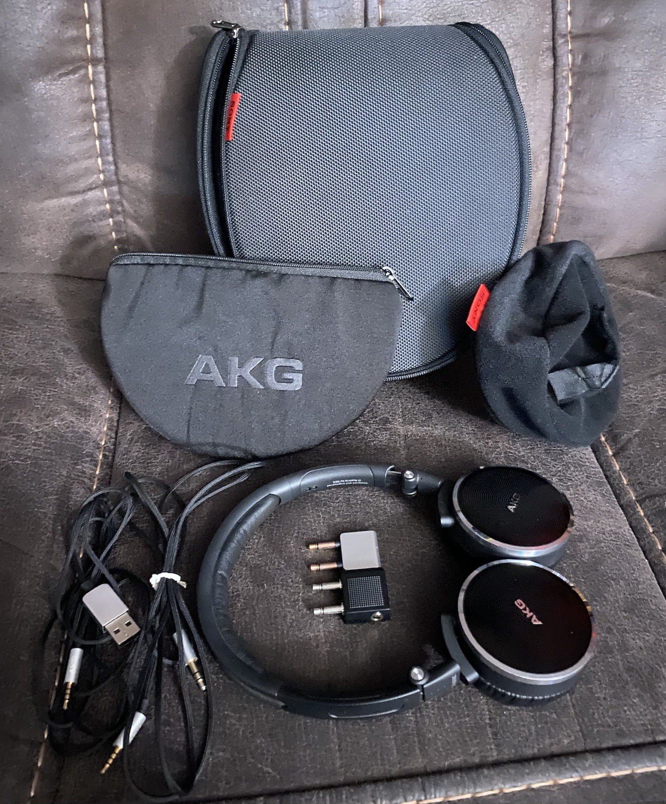 AKG K490NC High-Res Noise Cancelling Headphones With All Cables – Includes Bags