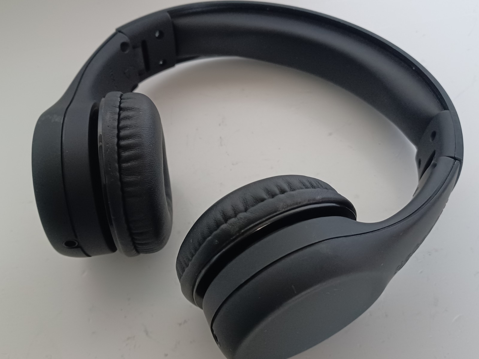 LilGadgets Kids Premium Volume Limited Wired Headphones w/ SharePort Connect+