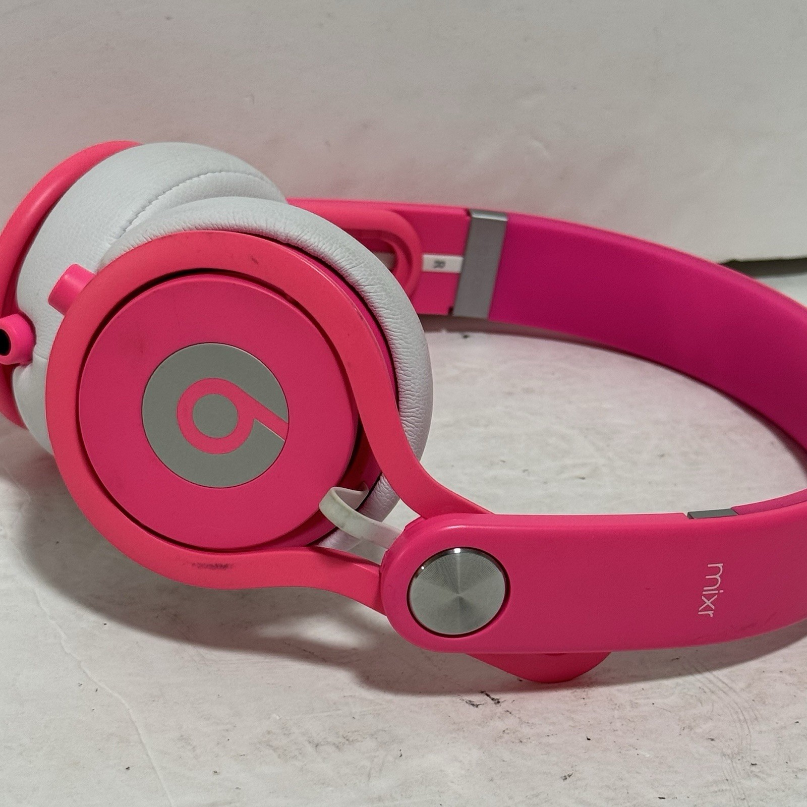 Beats by Dr. Dre MIXR Over the Head DJ Headphones Pink – Tested And Works!!