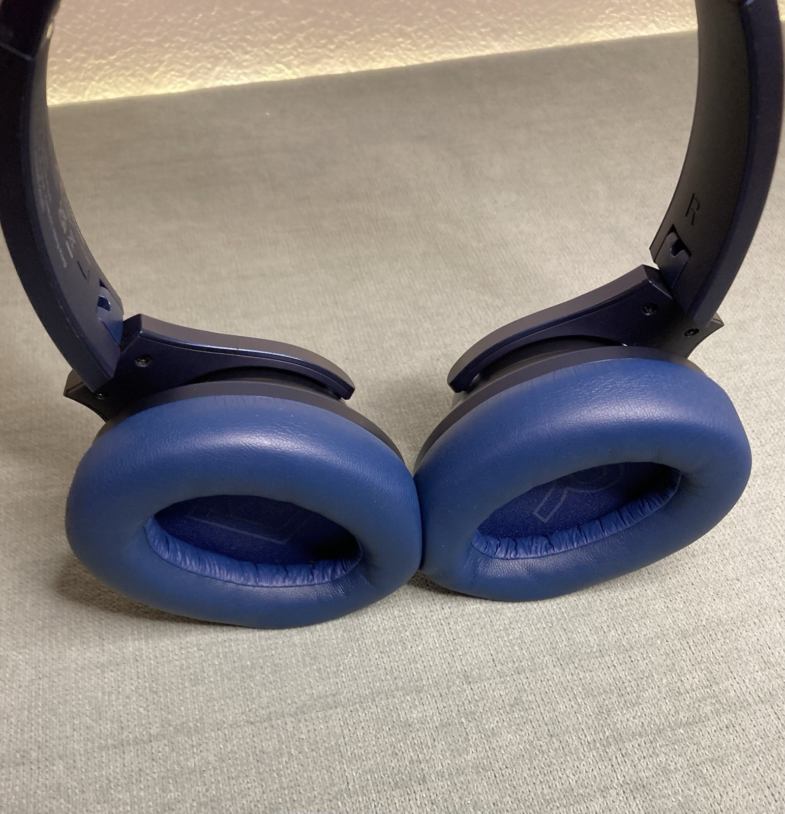 Soundcore Life Q20 Over-Ear Headphone Hybrid Active Noise Cancelling-Blue (Used)