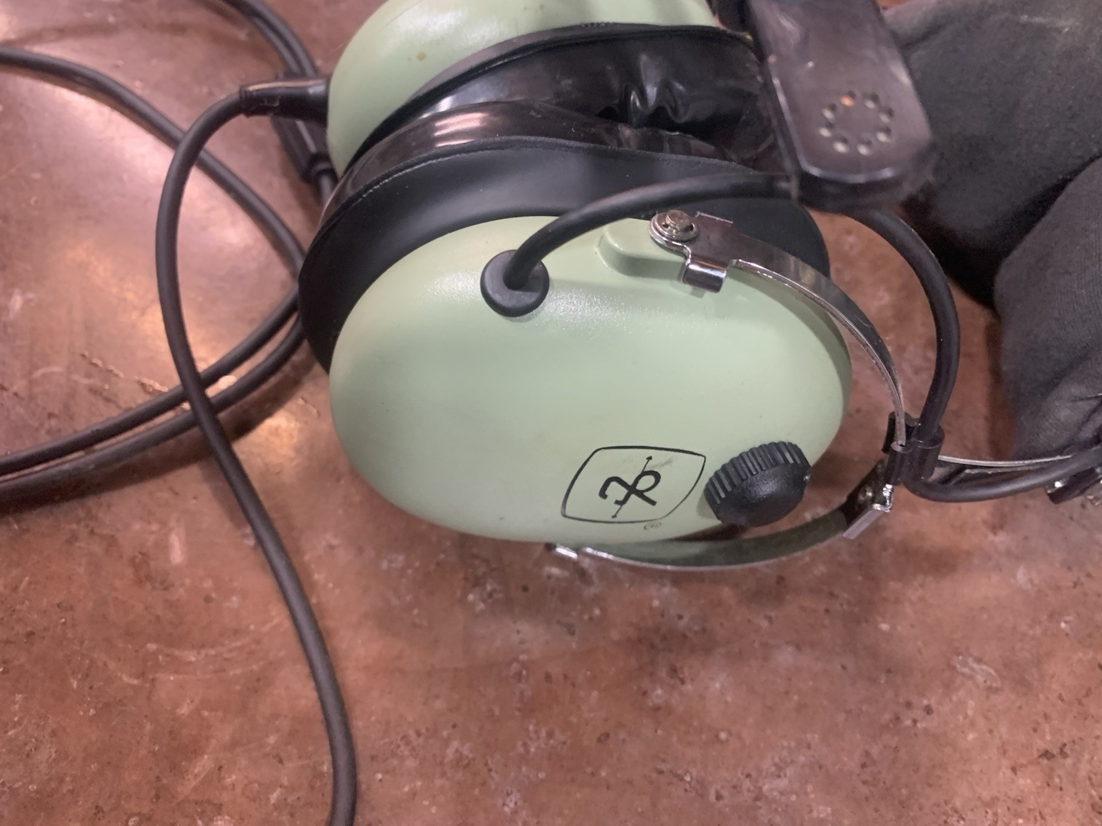 David & Clarke Headphones 12416G-23