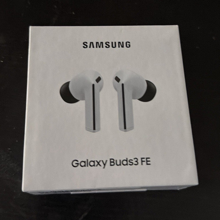 Samsung Galaxy Buds3 FE Wireless Bluetooth In-Ear Earbuds Built-In Mic White