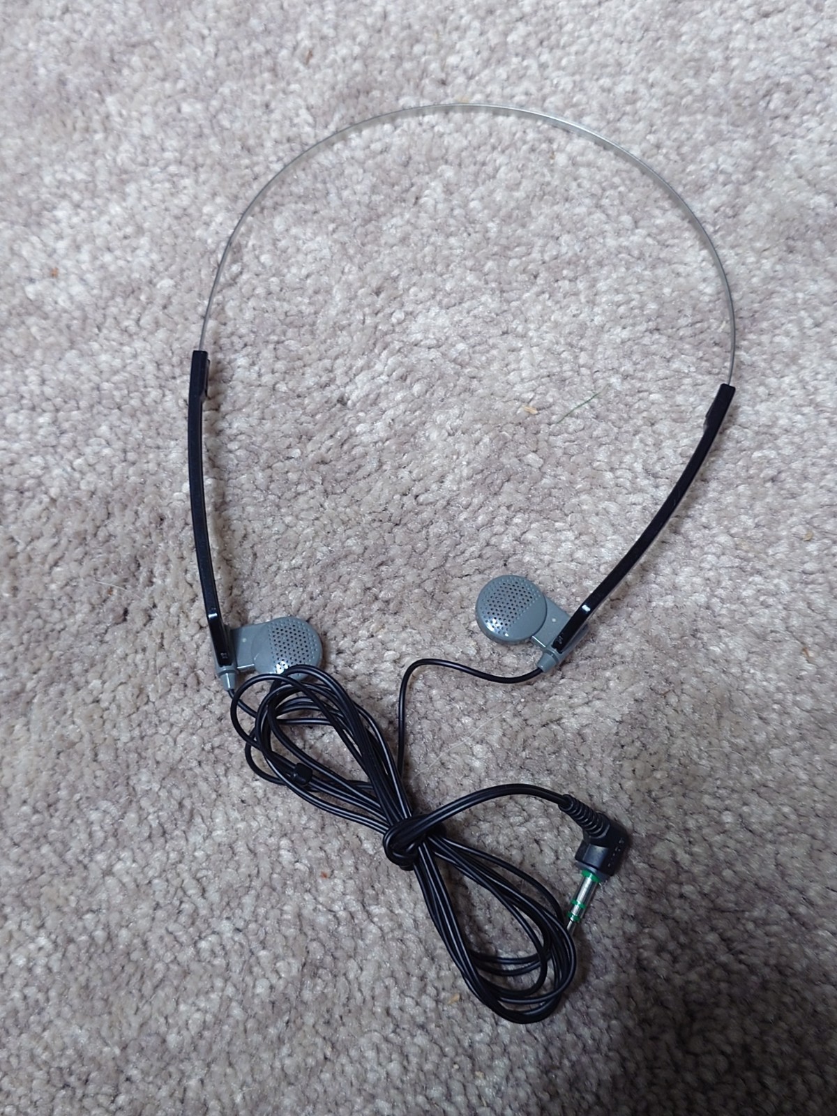 Vintage Sony Walkman Sports MDR-W10 Dynamic Stereo Headphones Turbo, Black