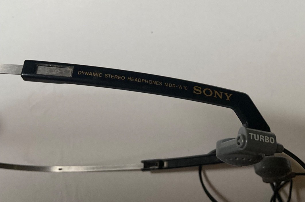 Vintage Sony Walkman MDR-W10 Headphones Metal Headband Black TESTED & WORKING