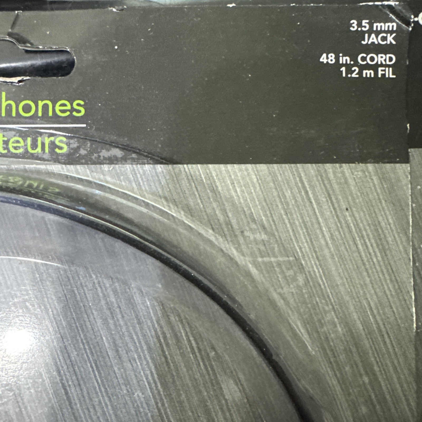 E-CIRCUIT Set Of 2Ultra Lightweight Dynamic Stereo Headphones. 3.5mm Stereo Plug