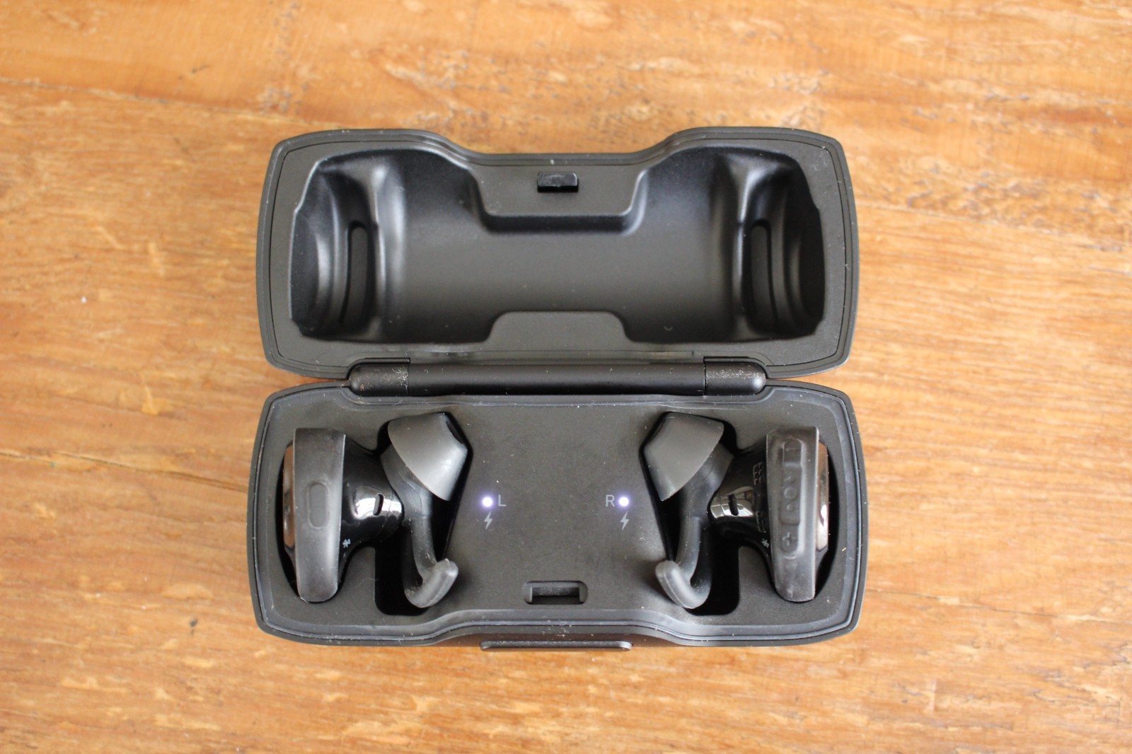 Bose SoundSport Free In Ear Wireless Headphones w/ Case