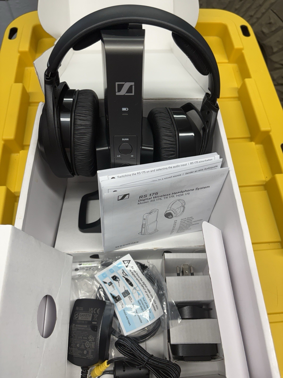 Sennheiser RS 175 RF Wireless TV Over-Ear Headphones, Black, 50mm