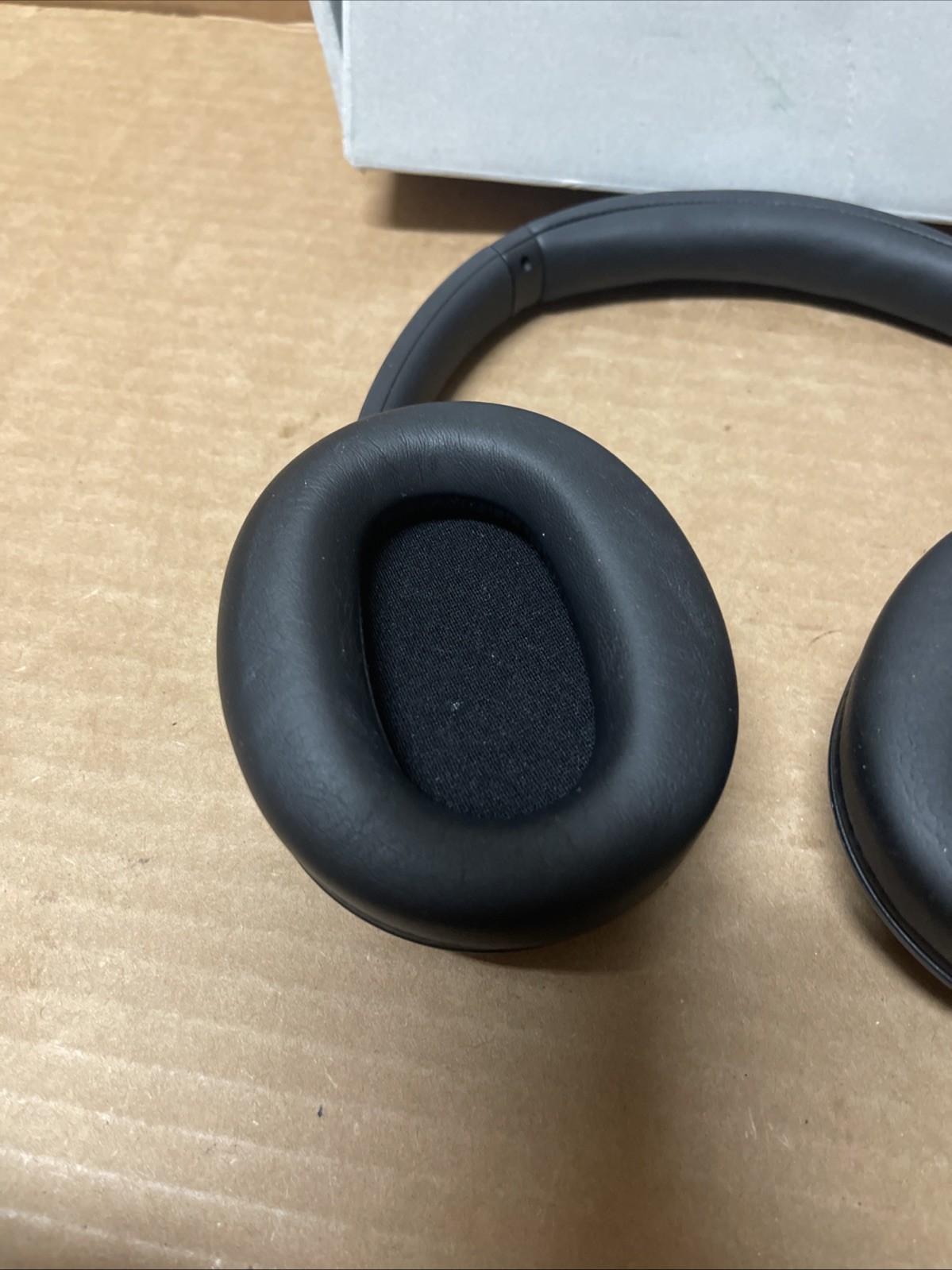 Sony WH-CH720N Noise Canceling Wireless Headphones **READ DESCRIPTION**