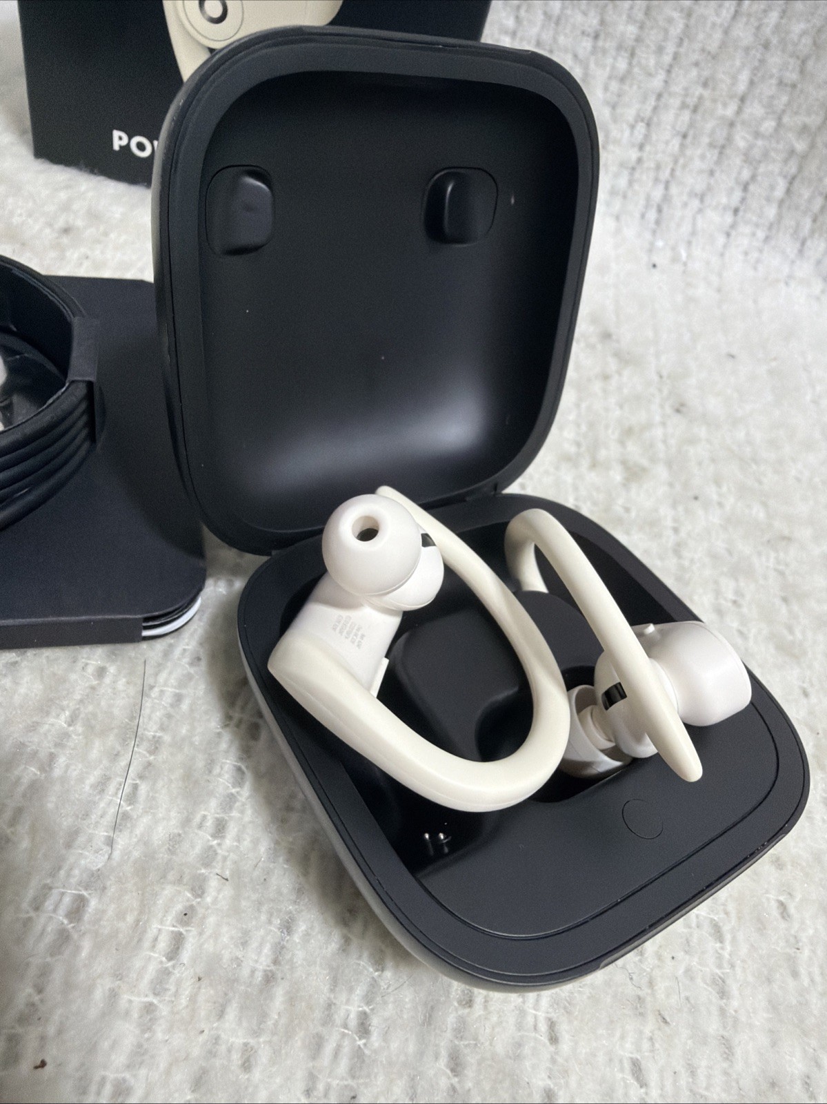 Beats by Dr Dre MV722LLA Powerbeats Pro Wireless Earphones – Ivory Used Once