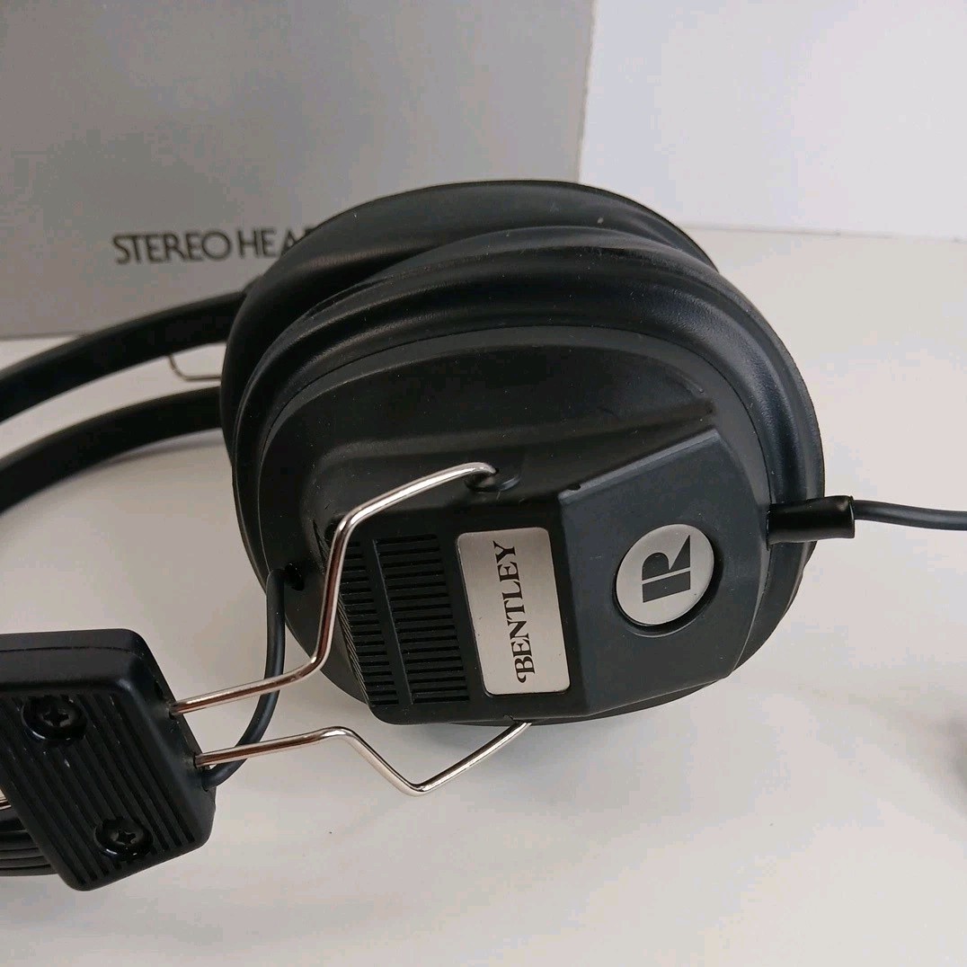 Vintage Bentley Stereo Cushion Headphones Over The Ear Taiwan New Open Box