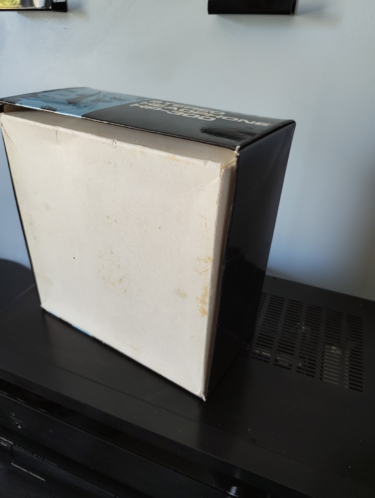 Sharp Stereo Headphone HP-300 – For Parts/Repair (see description) – With Box!
