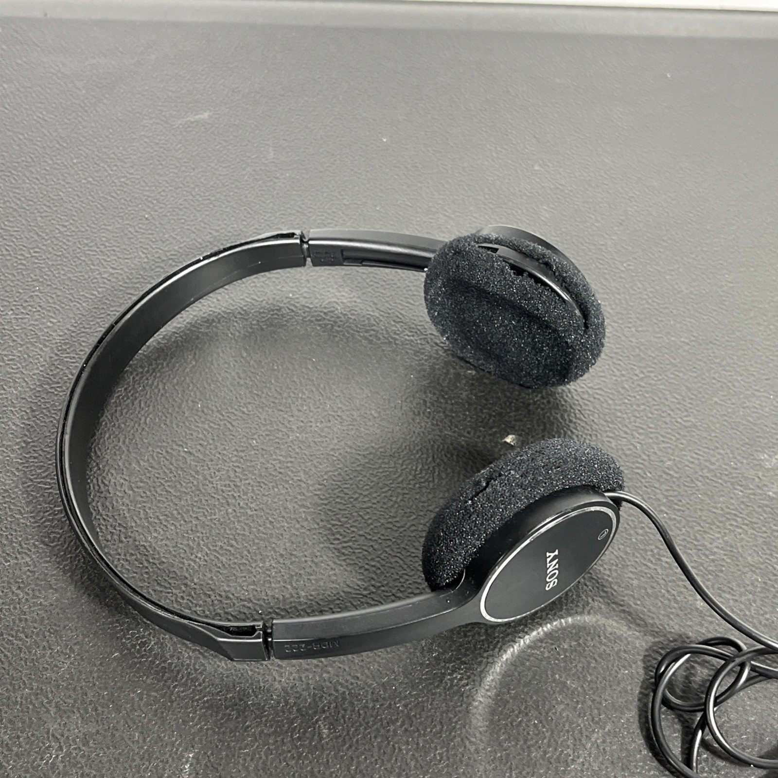SONY MDR-222 Stereo Headphones On Ear Wired (WalkMan) Vintage Style – Tested