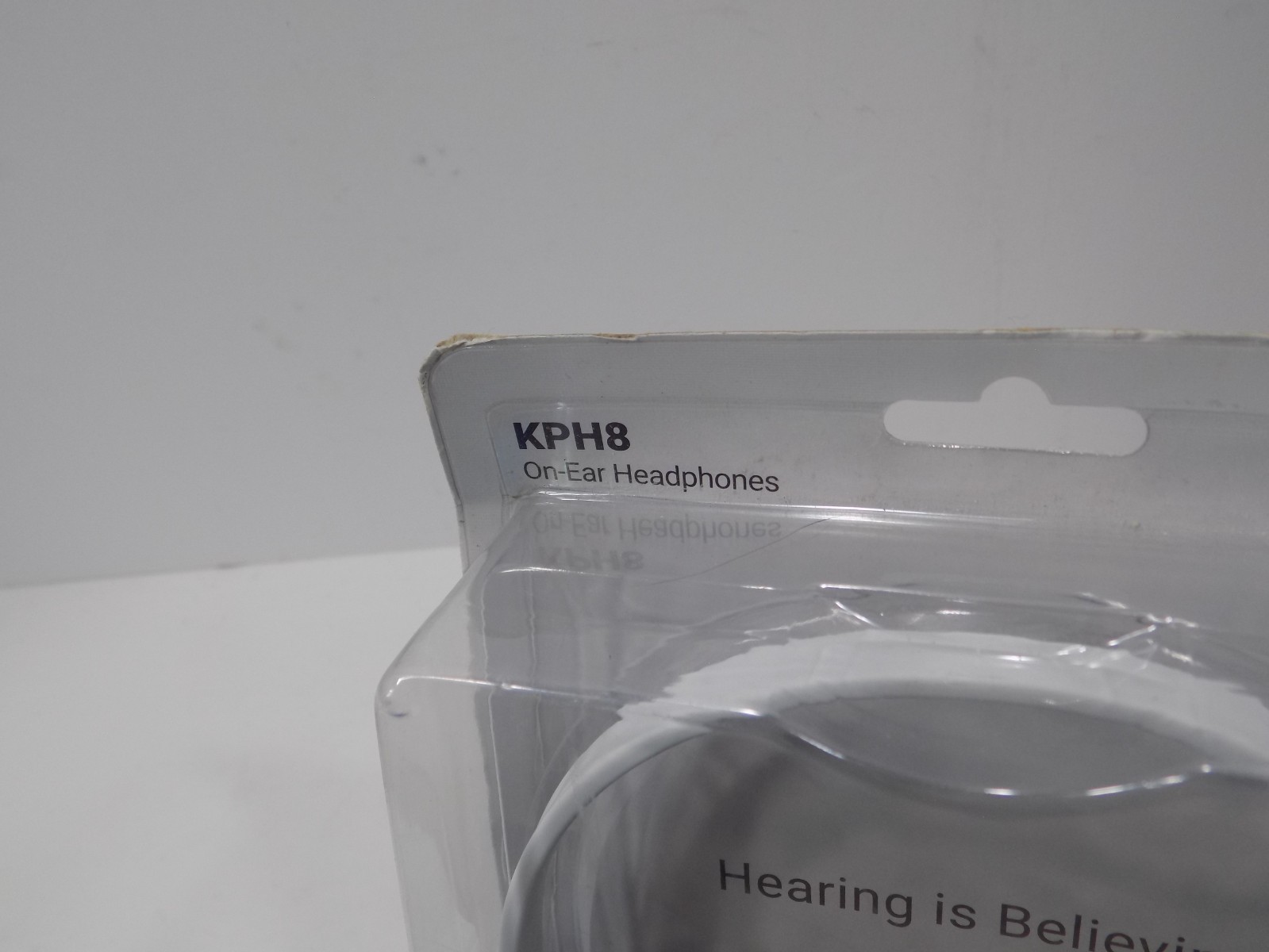 NEW OLD STOCK WIRED Koss KPH8 On-Ear Headphones, White
