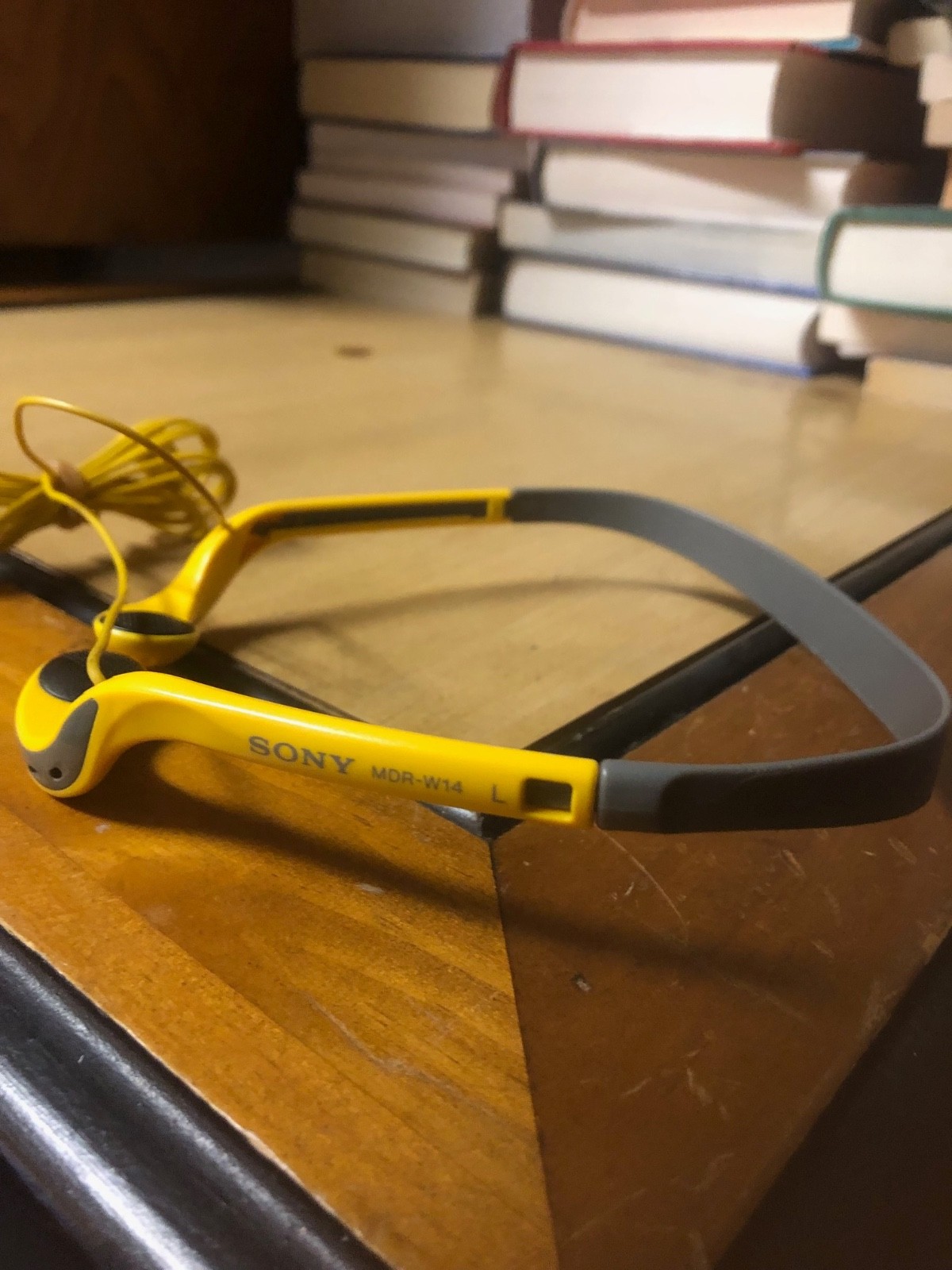 Vintage Sony Sports MDR-W14 Walkman Headphones Yellow Very Clean