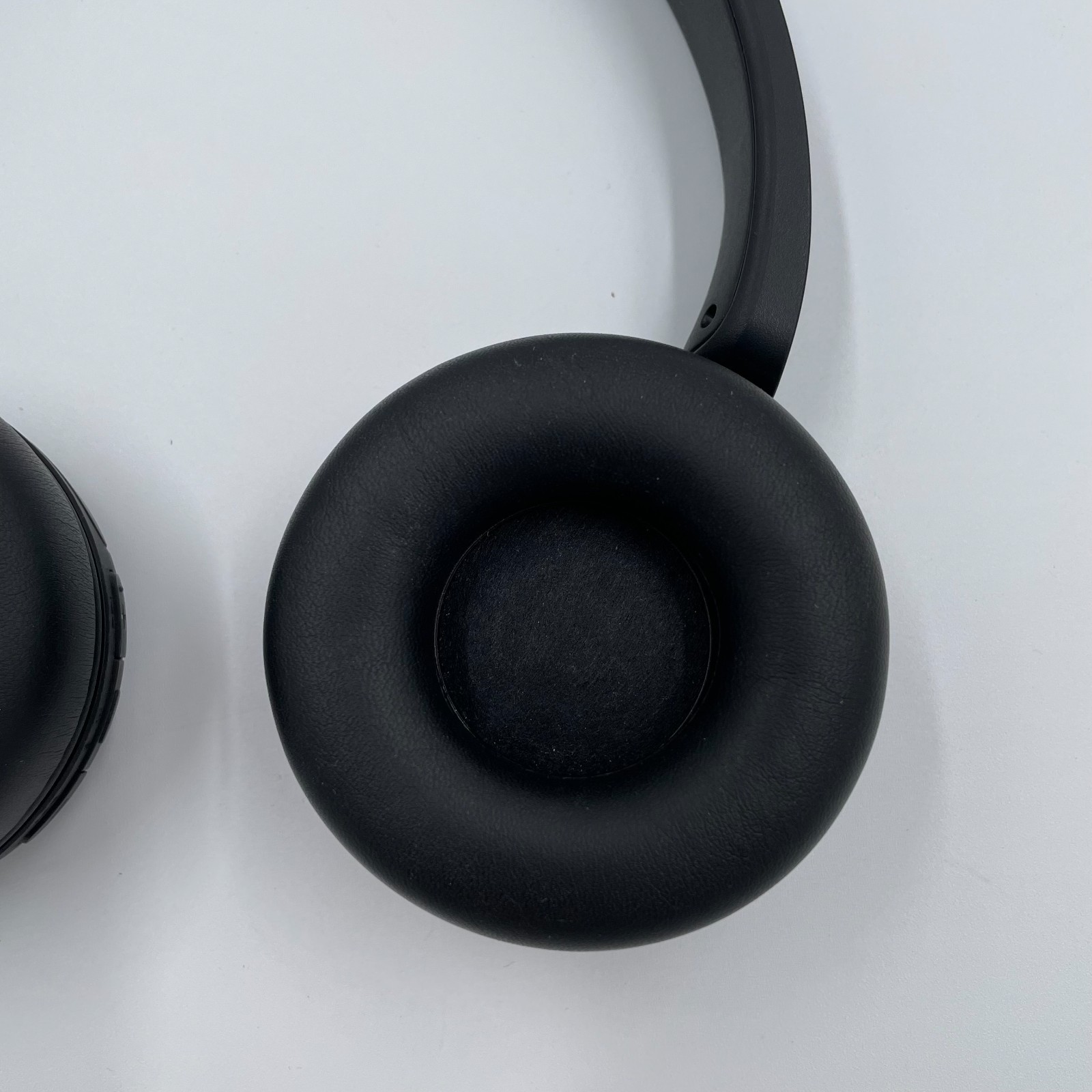 Sony YY2958 WH-CH520 – Black – Wireless Over the Ear Headphones