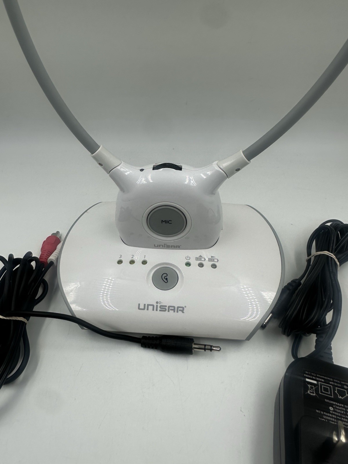 Unisar DH900 TV Listening System Hard of Hearing TV Amplifier White W/audio Cord