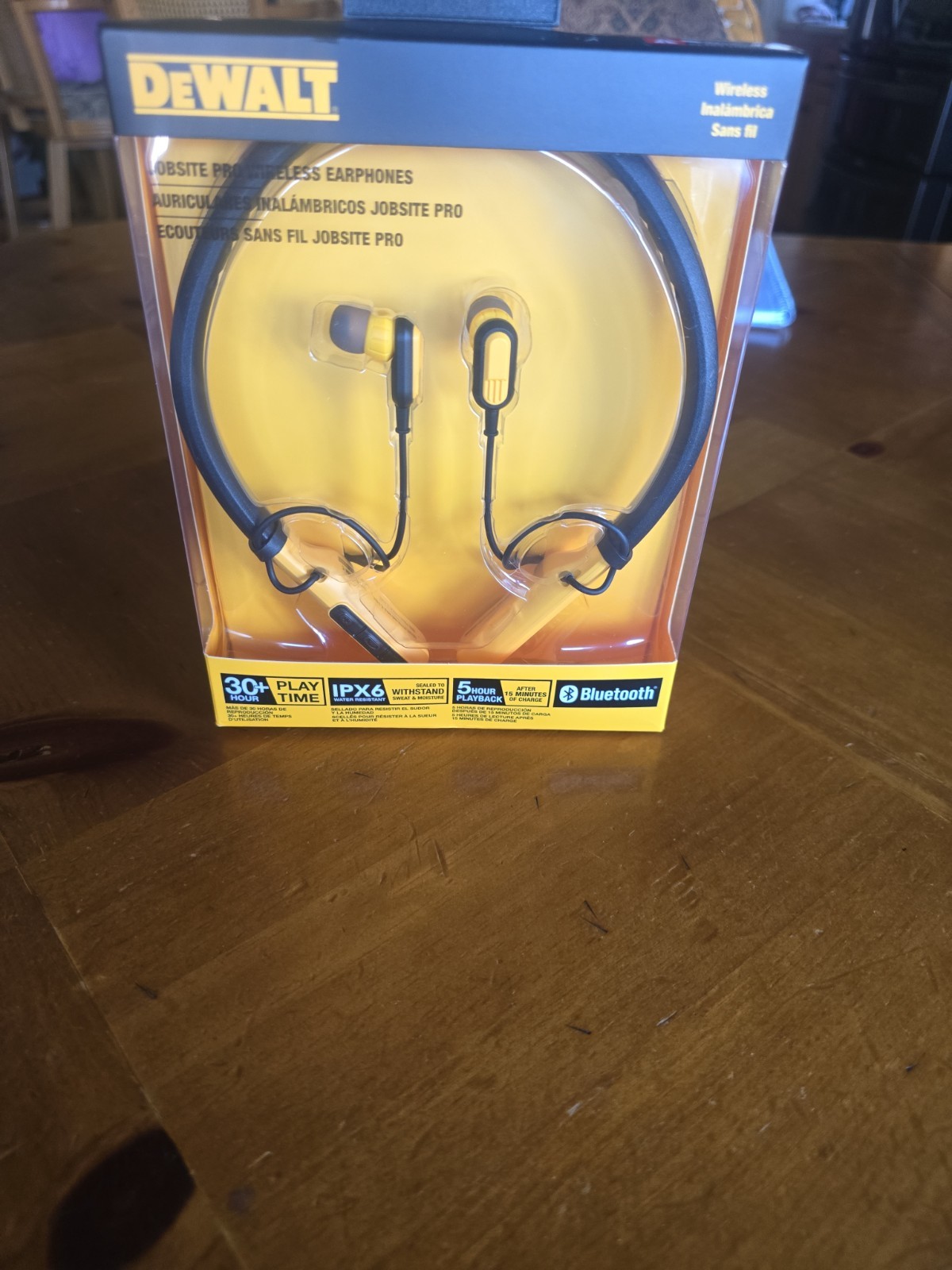 DeWalt Black and Yellow Jobsite Pro Wireless Earphones 190 2091 DW2 A
