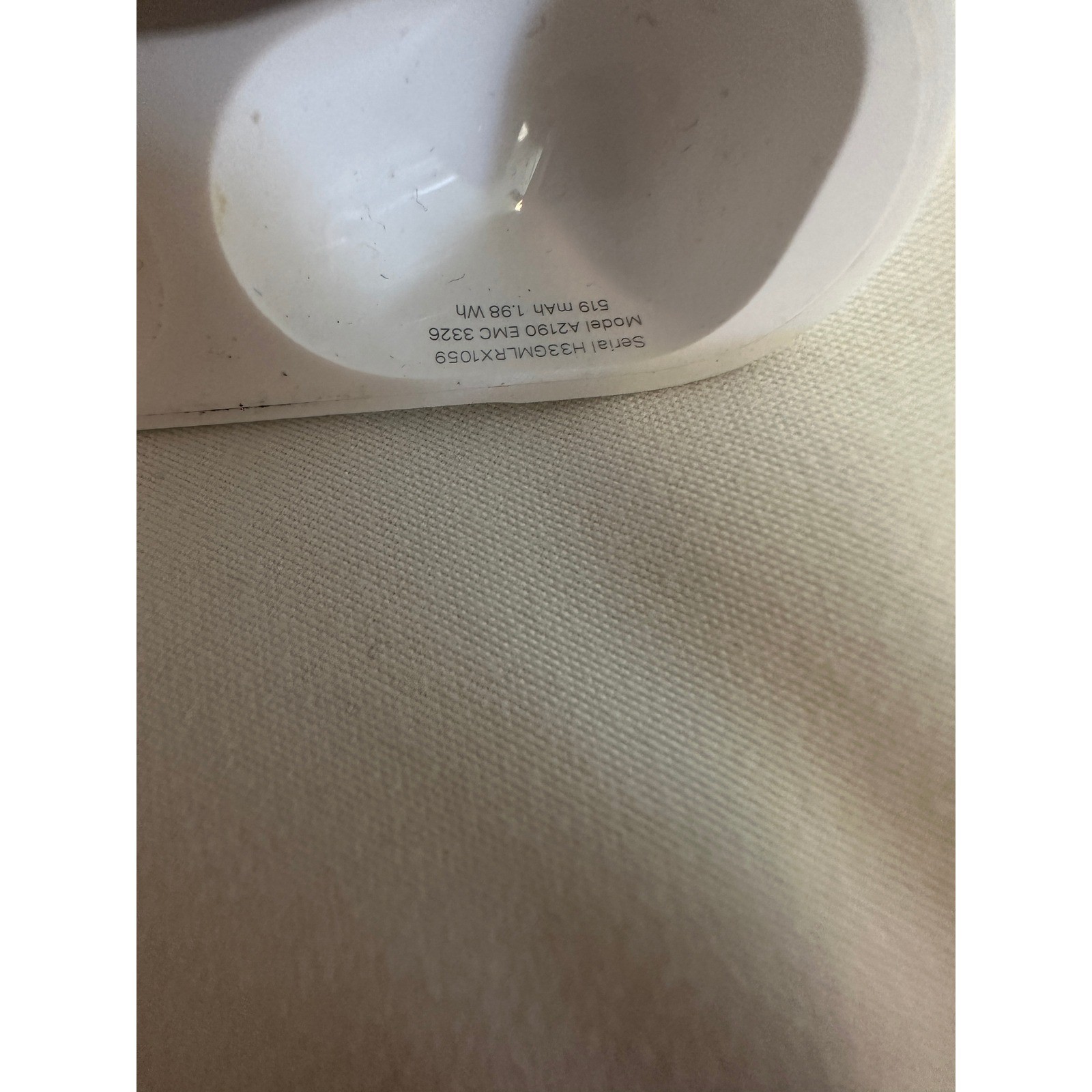 Apple AirPods Pro 1st Gen Wireless Headphones with MagSafe Charging Case A2190