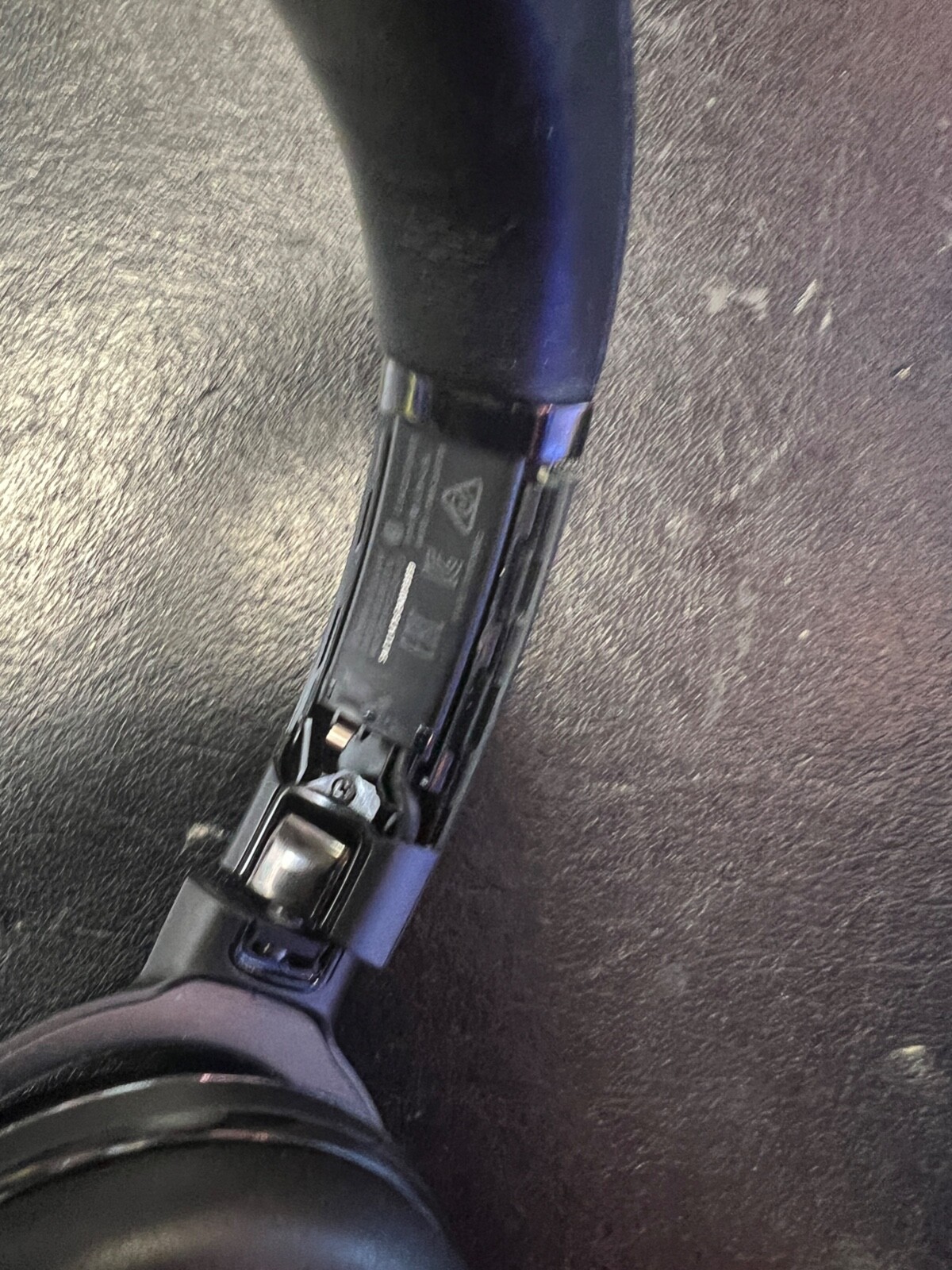 JBL Tour One M2 Wireless Over-Ear Headphones BEEN REPAIRED-READ -216