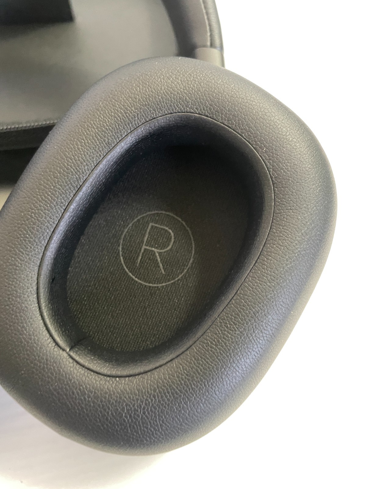 Harman Kardon Fly ANC Premium Bluetooth Noise Cancel Headphones 30 Day Warranty