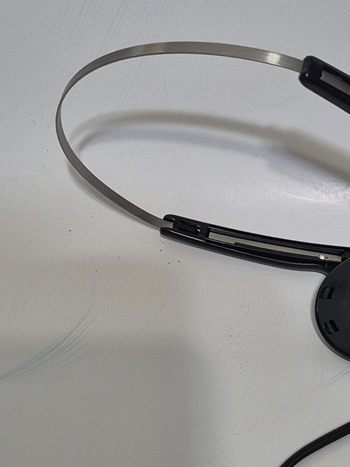 Sony MDR-013 On Ear Wired Headphones Need Cushioned Ear Pads Tested Work Fine
