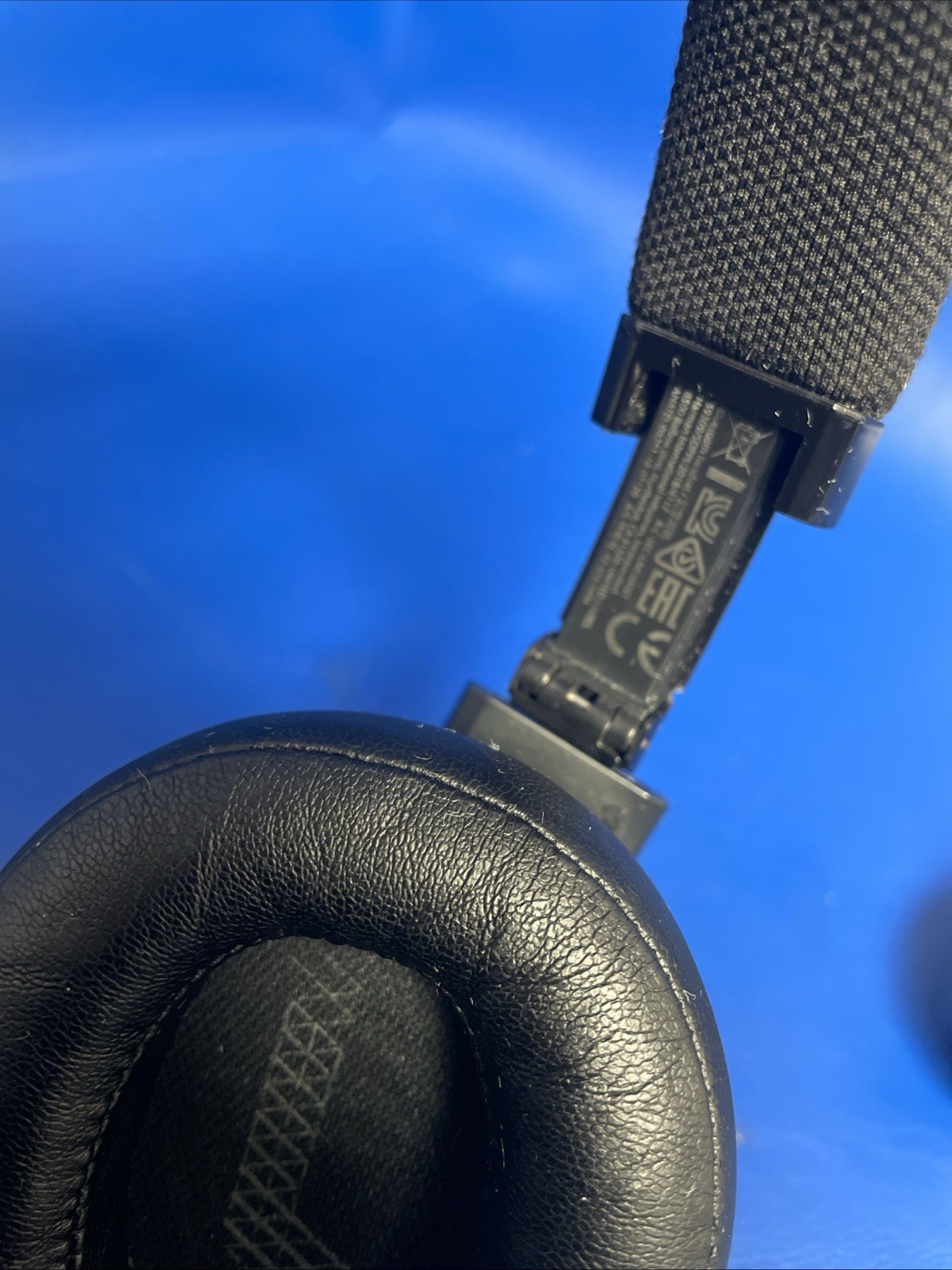 JBL LIVE 500BT Wireless Bluetooth Over-the-Ear Headphones / WORKING