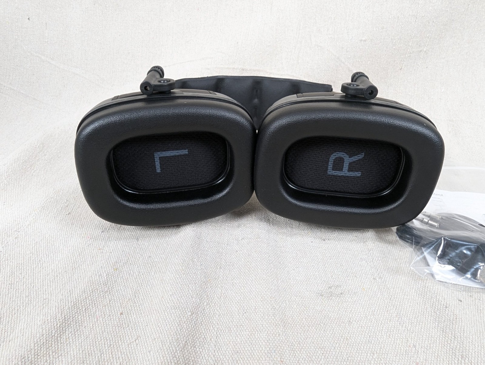 Tzumi Sound Guards Bluetooth Noise Isolating Earmuffs Model 8445 NRR 23dB USB-C