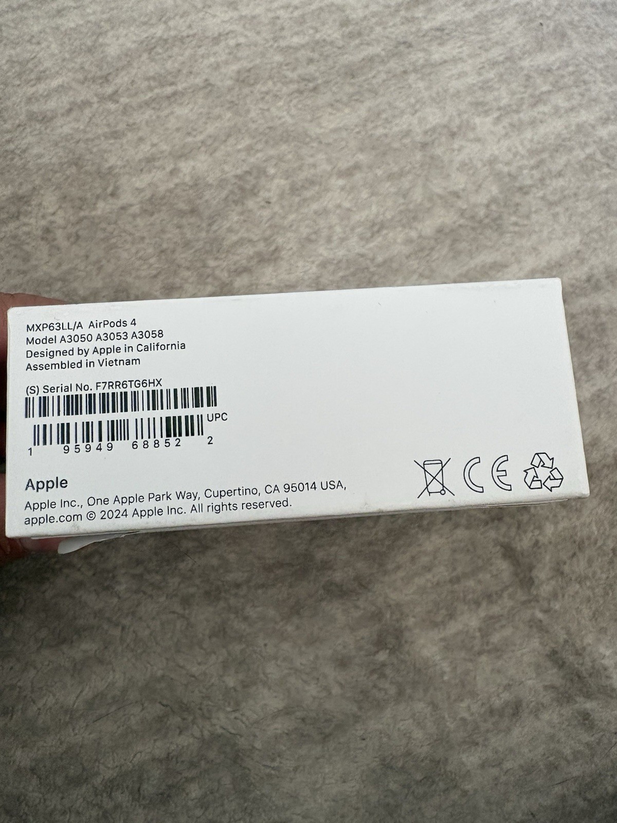 Apple AirPods 4 Wireless Bluetooth In-Ear Earbuds White USB-C MXP63LL/A A3050