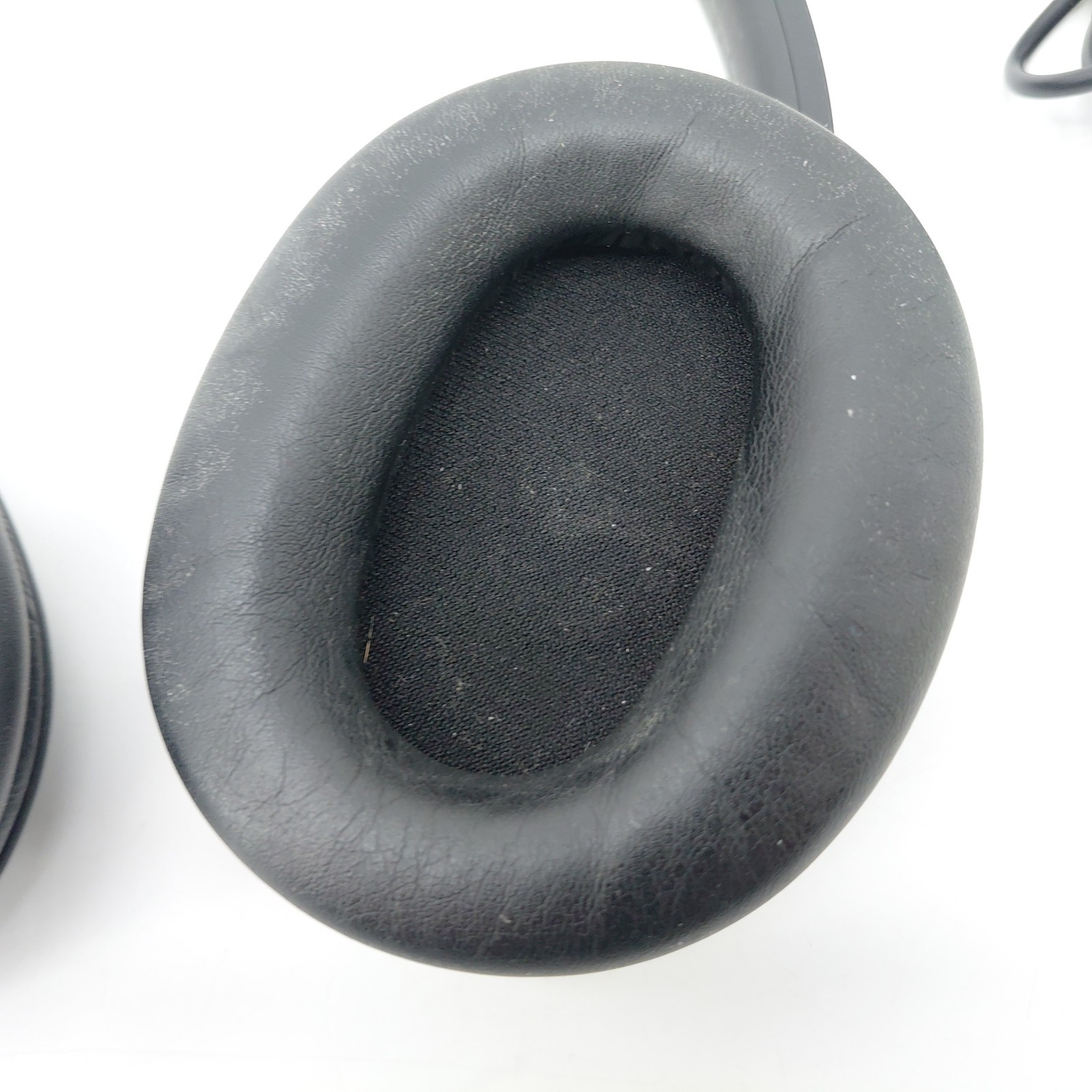 Sony WH-CH720N Noise Canceling Wireless Headphones w USB-C Cord and Charger