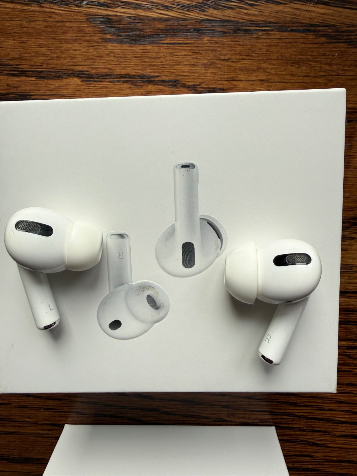 Apple AirPods Pro 1st Gen A2084/A2083 A2190 – ANC & Transparency Static – Read