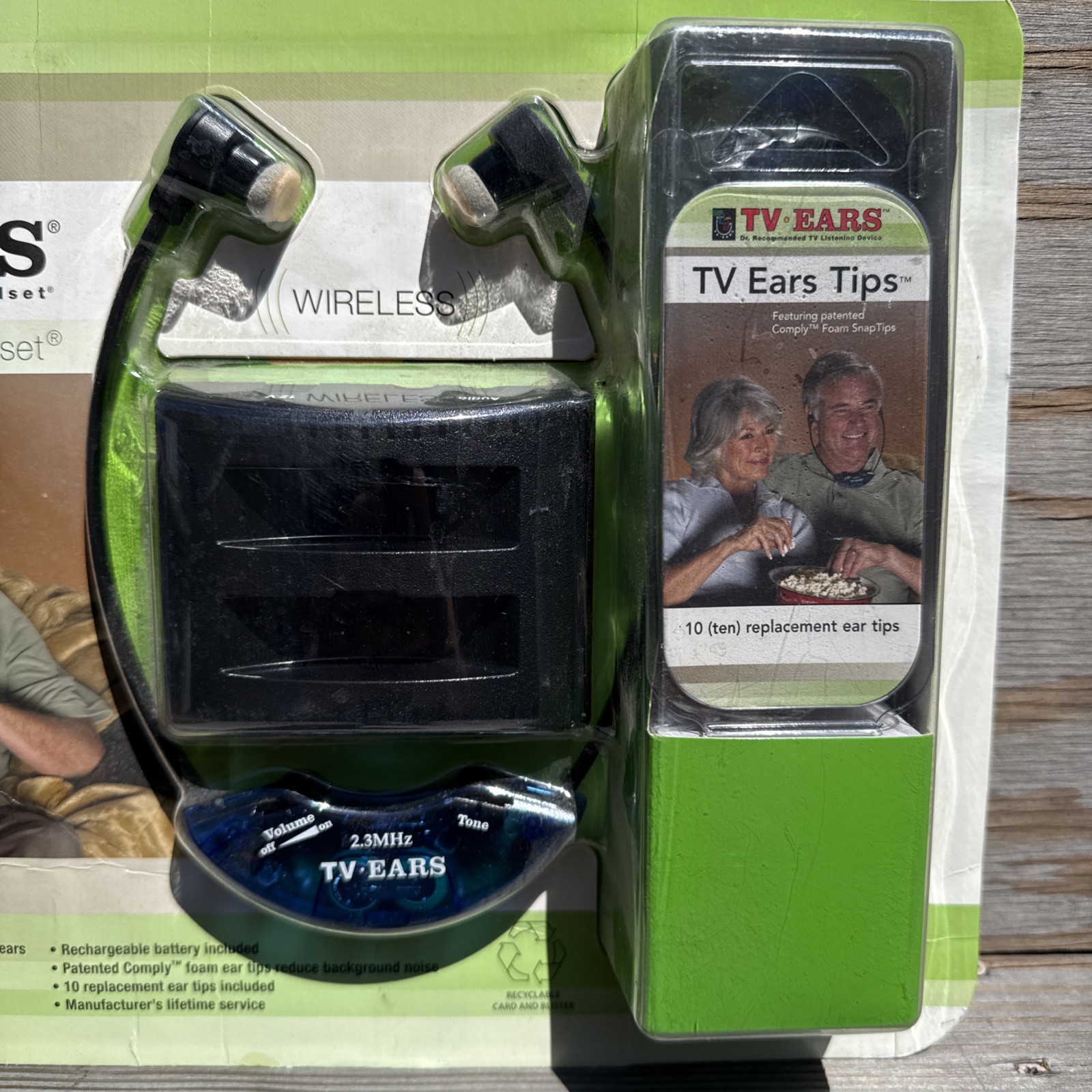 TV Ears Noise Reduction TV Headset Wireless Rechargeable Battery 427882 Sealed
