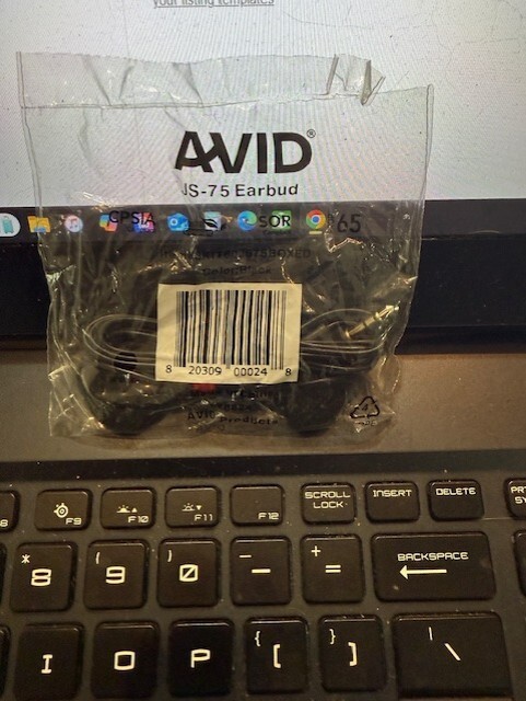 AVID HEAD PHONES SET EAR BUDS WIRED