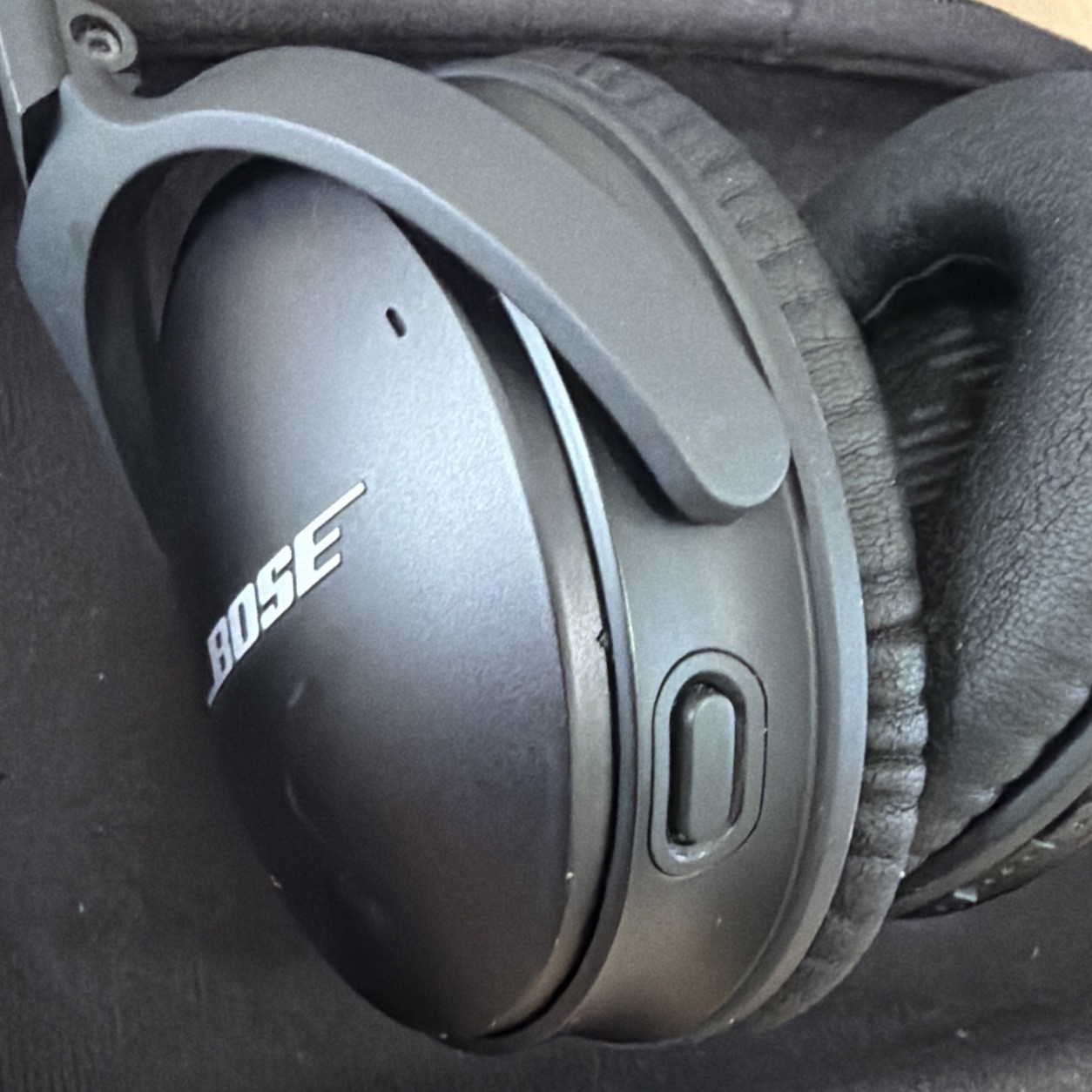 Bose QuietComfort 35 Series II Wireless Noise Cancelling Headphones – Black