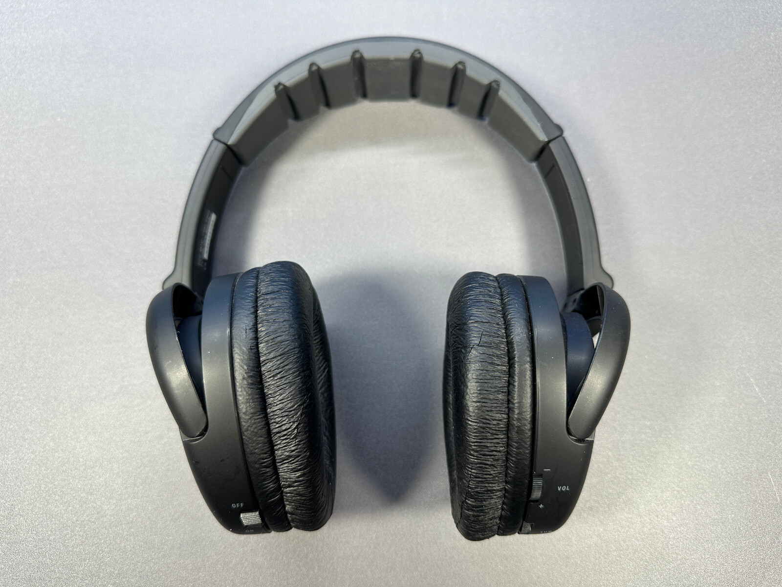 ZENITH SPACE SOUND WIRELESS STEREO OVER EAR HEADPHONES 900 MHz ZEN801 VINTAGE