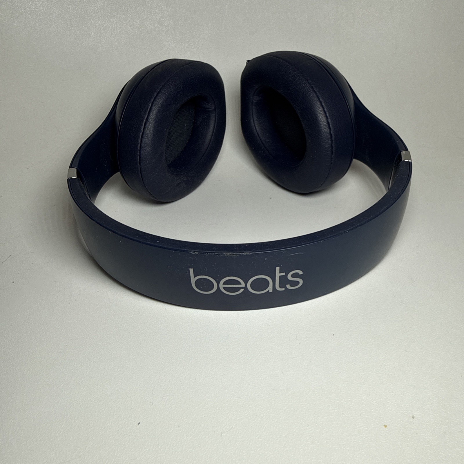 Beats by Dr. Dre Studio3 Headband Wireless Headphones – Blue. Works, Read